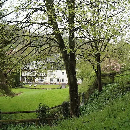 ベッド・アンド・ブレックファスト Au Moulin Saint Nicol *